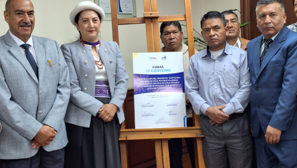 FIRMA DE CONVENIO IMPULSA PROYECTO DE AGUA POTABLE EN PICAIHUA